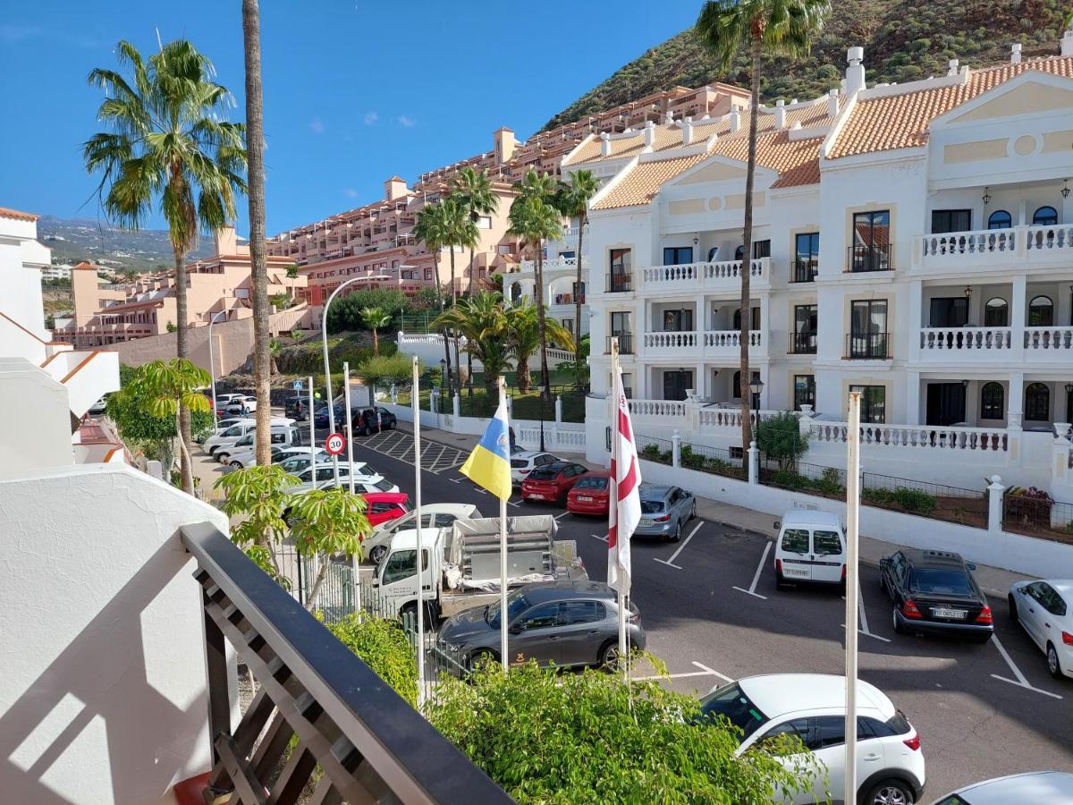 Greatly Located Apartment With Heated Pool, Los Cristianos Los Cristianos  Esterno foto